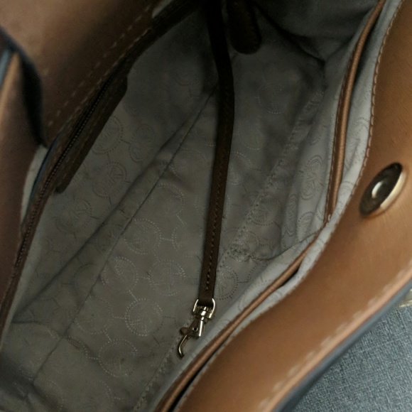 Michael Kors Hamilton Purse - Picture 6 of 6